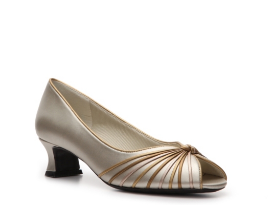 Easy Street Cagey Pump