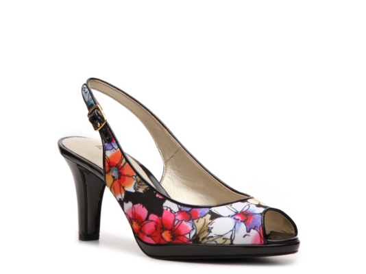 Liz Claiborne Faison Floral Pump