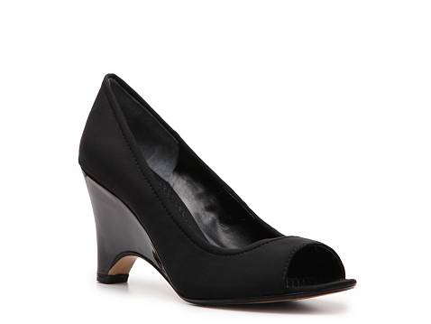 Bandolino Flyright Wedge Pump | DSW