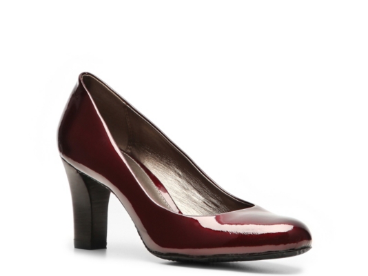 Liz Claiborne Johnnie Patent Pump