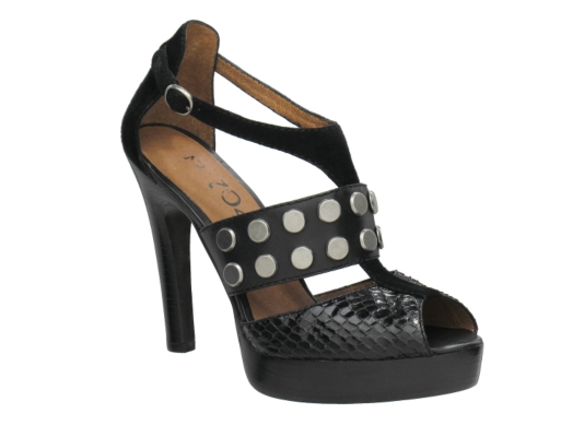 No. 704b. Jilly T-Strap Platform Sandal