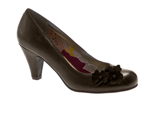 Madden Girl Jazziie Flower Pump
