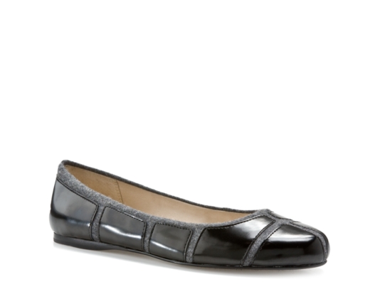 Ellen Tracy Tess Flat