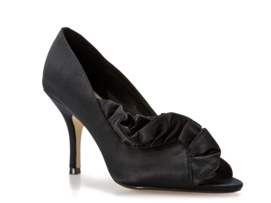 Ann Marino Hollywood Pump