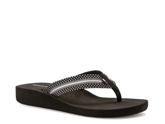 Tommy Hilfiger Women's Kyrie Flip Flop | DSW