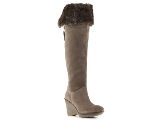 B. Makowsky Natalie Wedge Boot