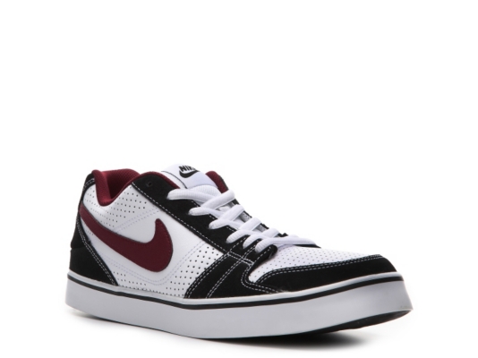 Nike Men's Ruckus Low Sneaker