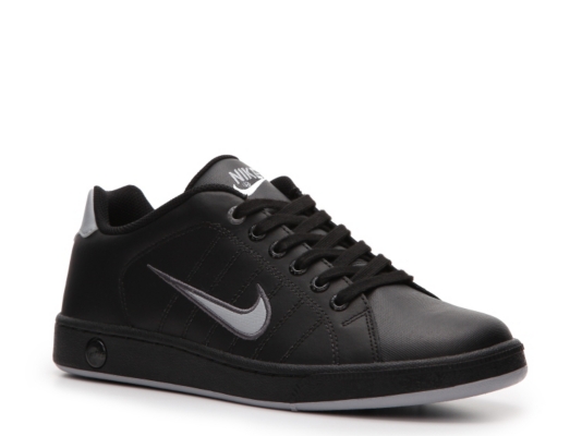 Nike Men's Court Tradition II Sneaker