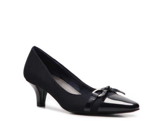 Kelly & Katie Jennifer Pump