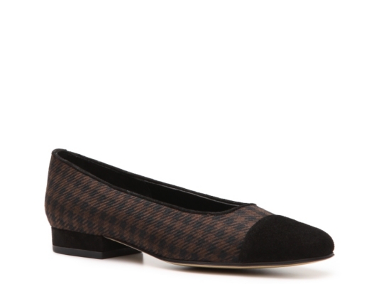 Ditto by VanEli Ferkel Flat