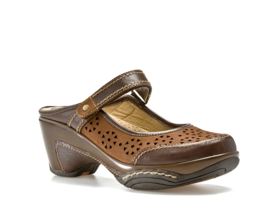 white mountain tuition platform clogs