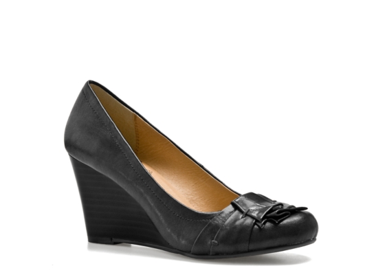 CL by Laundry Irmine Wedge Pump