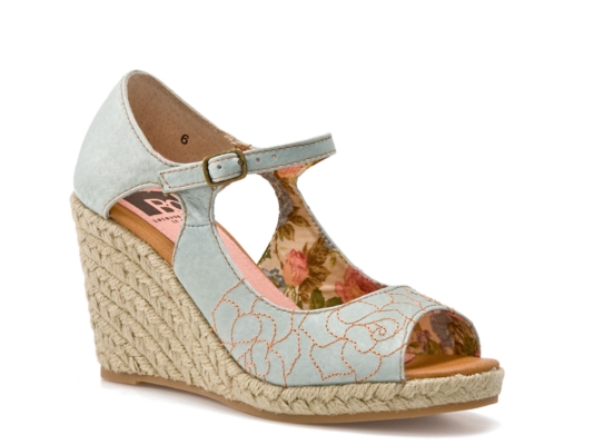 BC Footwear Hammock Wedge Sandal