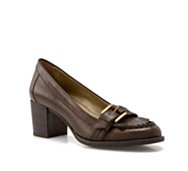 Cliffs by White Mountain Galilee Loafer Pump