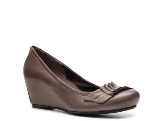Luca Stefani Maya Wedge Pump