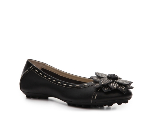 Adrienne Vittadini Twiggy 2 Flat