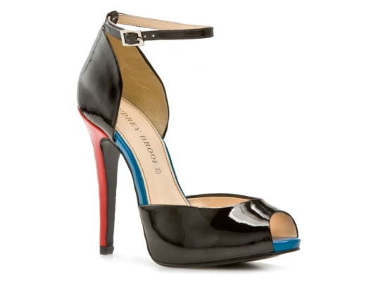 Audrey Brooke Beauty Pump