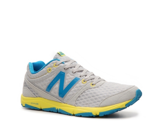New Balance Women's 730 Running Shoe