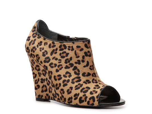 Nina Yaneli Leopard Bootie