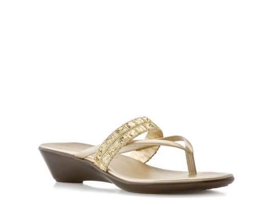 Italian Shoemaker Beyond Wedge Sandal | DSW