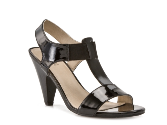 Kenneth Cole Reaction Bold and Shade Sandal