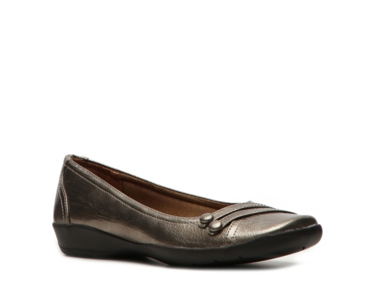 LifeStride Darnell Wedge Flat