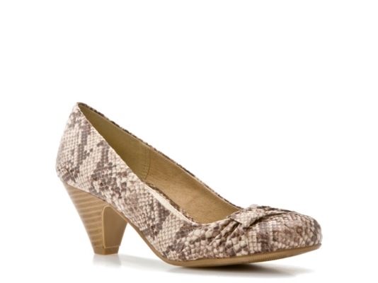 CL by Laundry Sonnet Pump