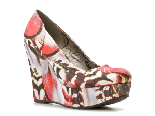 Dollhouse Brinn Wedge Pump