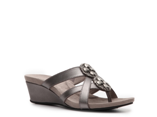 Minnetonka Women's Manhattan Wedge Sandal
