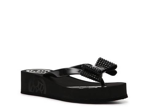 BCBG Paris Falyn Flip Flop | DSW
