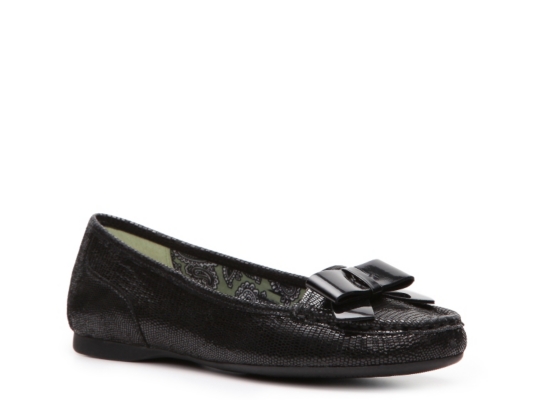 AK Anne Klein Krantz Flat
