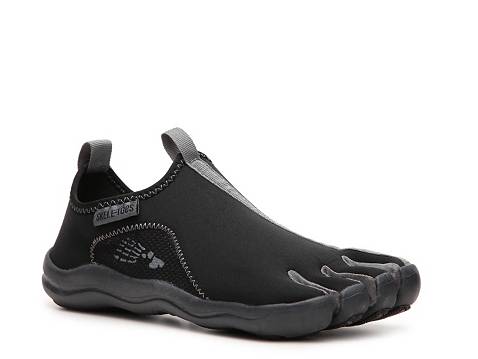   Water Shoes on Fila Men S Watermoc Skele Toes Water Shoes   Dsw