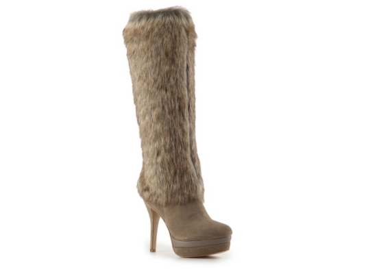 Fergie Captive Boot