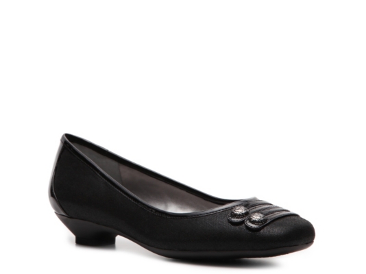 AK Anne Klein Jongo Flat