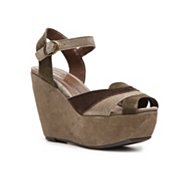 Chinese Laundry Get Away Wedge Sandal