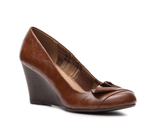 cl by laundry noreen wedge pump