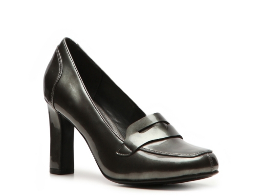 Impo Tally Loafer Pump