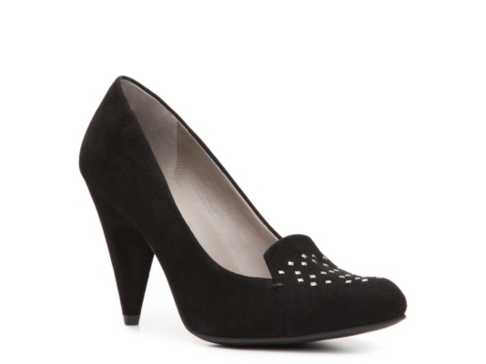 Levity Clio Studded Pump
