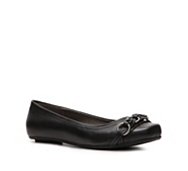 Kenneth Cole Reaction Clear & Quiet Flat