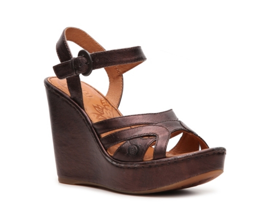Born Pascha Wedge