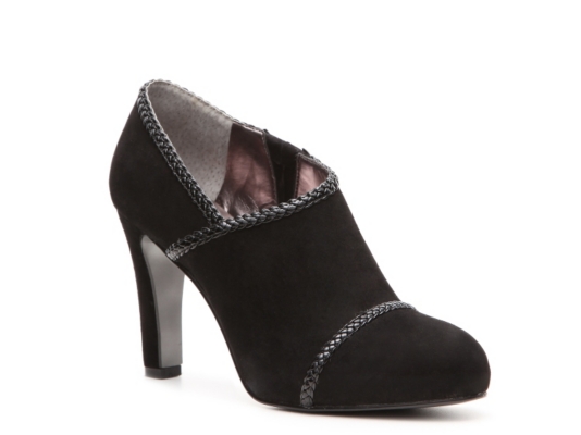 Tahari Scholar Bootie