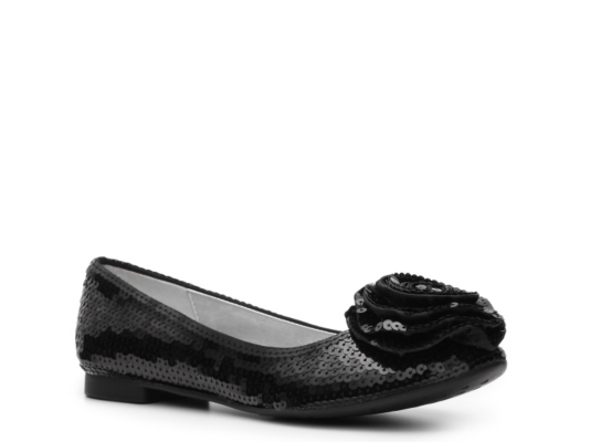 Adrienne Vittadini Swing Flat