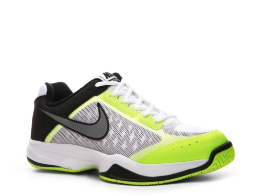 Nike Breathe Court Tennis Shoe