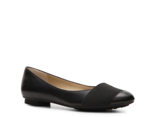 Ellen Tracy Allie Flat