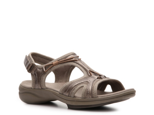 Clarks In-Motion Jump Sandal