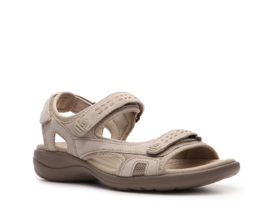 dsw clarks sandals