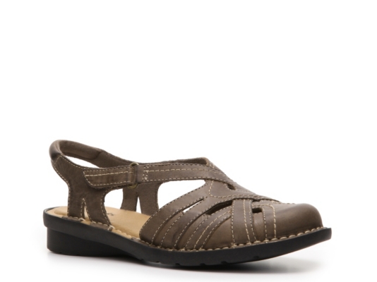 Clarks Nikki Rhythm Flat Sandal