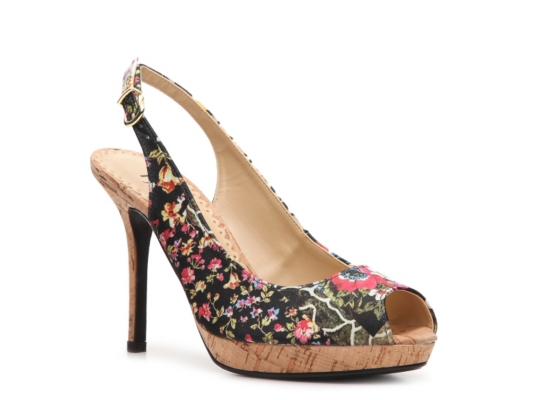 J.Renee Olive Platform Pump