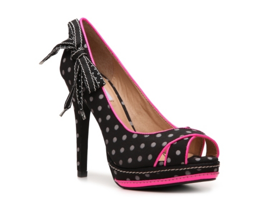 Not Rated Head Turner Pump