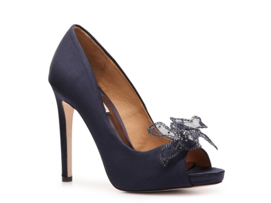 Badgley Mischka Reta Pump
